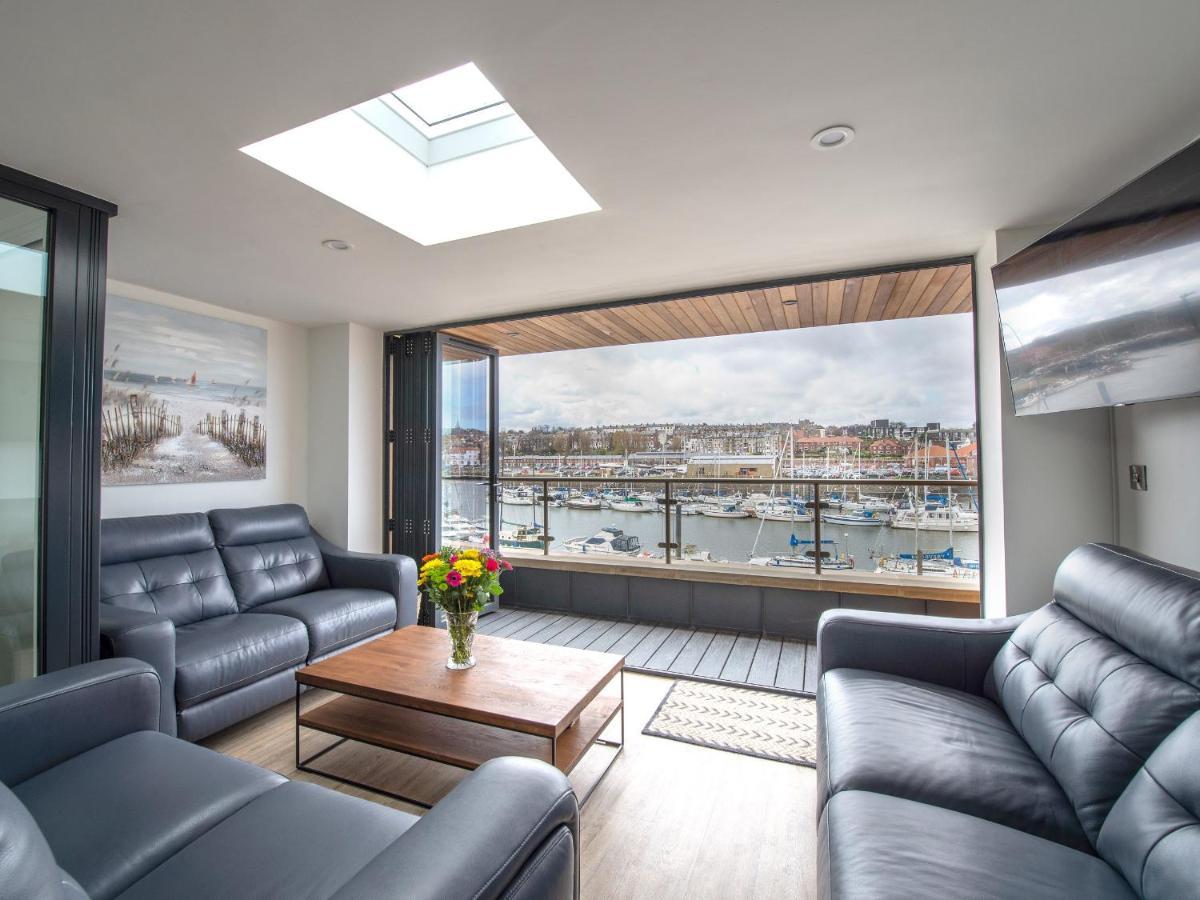 Villa Harbour Sunset à Whitby Extérieur photo
